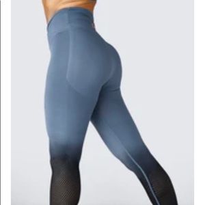 SHEFIT Seamless Leggings - Washed Denim Ombre - Luxe